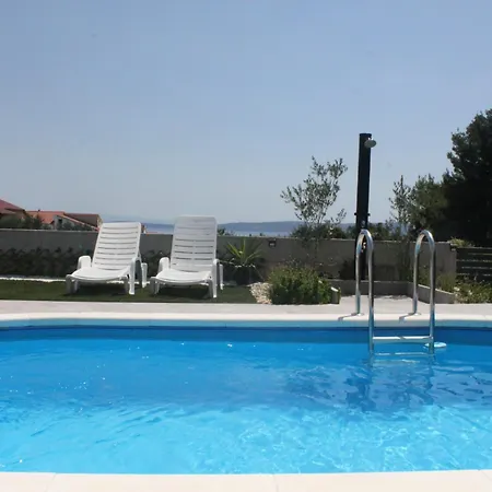 Appartement Marta 3 Bedrooms, 2 Baths And Pool