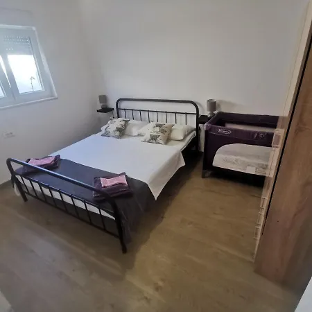 Marta 3 Bedrooms, 2 Baths And Pool