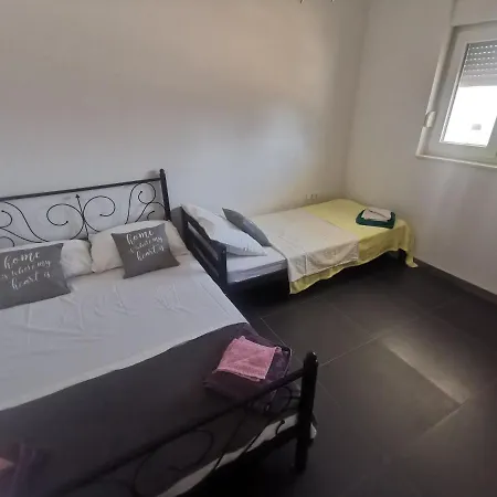 Marta 3 Bedrooms, 2 Baths And Pool * Kastel Stafilic