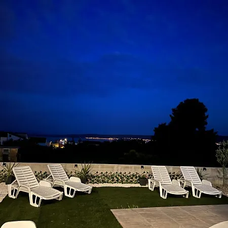 Apartment Marta 3 Bedrooms, 2 Baths And Pool